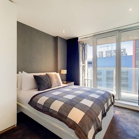 Two Bedroom Apartment - London Excel Stays Dış mekan fotoğraf