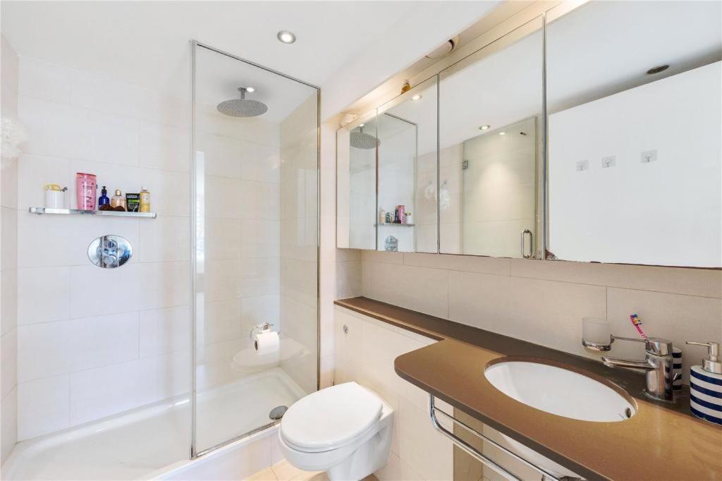 Two Bedroom Apartment - London Excel Stays Dış mekan fotoğraf